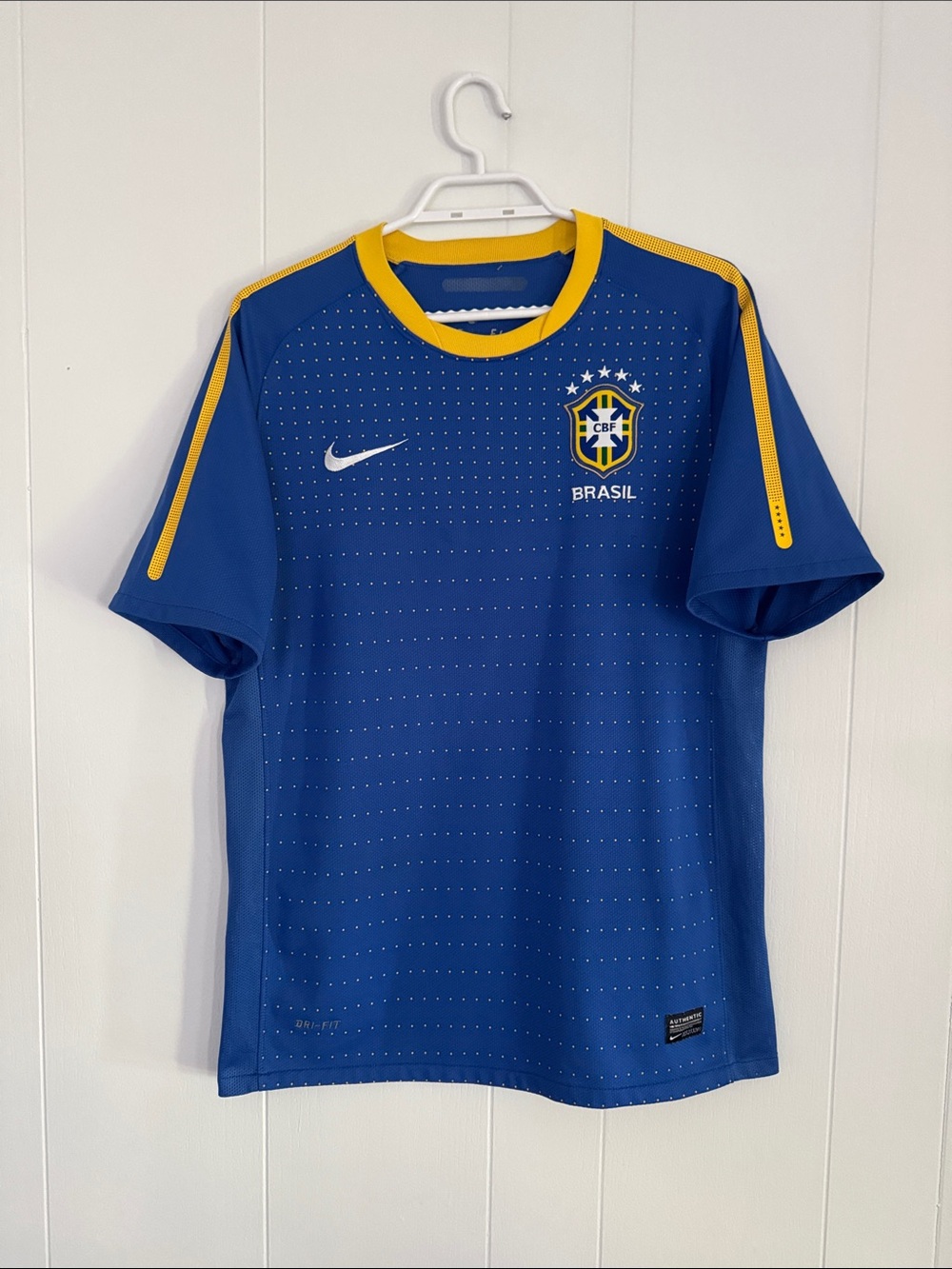Nike Brasil Soccer Jersey / Medium / 2010-2011 / Authentic